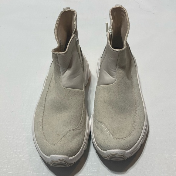 Women’s beige chunky sole Sorel sneakers - Picture 4 of 13